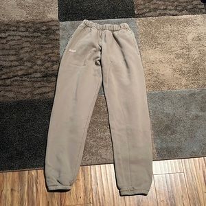 Set Active Sage sweats